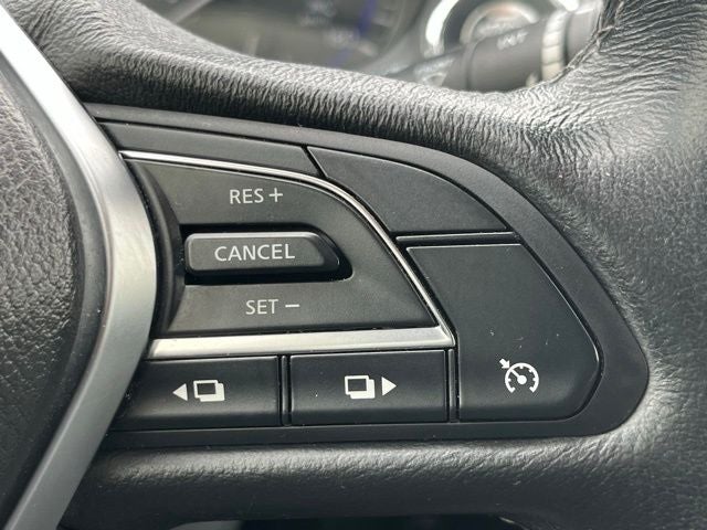 2019 INFINITI Q60 LUXE