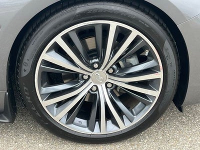 2019 INFINITI Q60 LUXE
