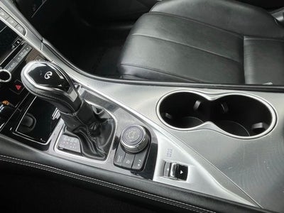 2019 INFINITI Q60 LUXE