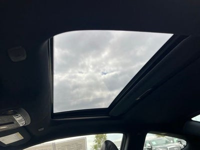 2019 INFINITI Q60 LUXE