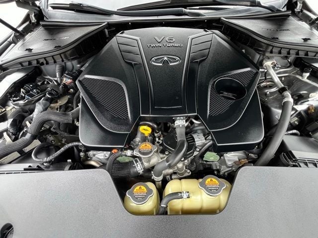 2019 INFINITI Q60 LUXE