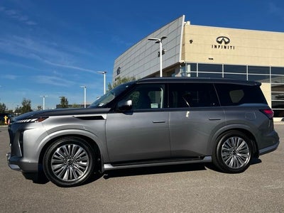 2026 INFINITI QX80 LUXE