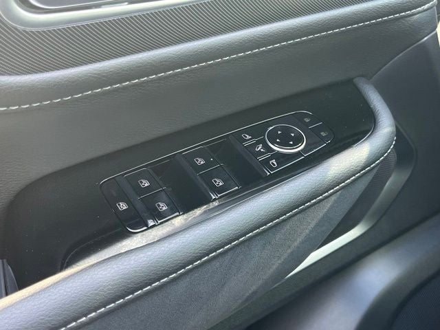 2027 INFINITI QX80 Luxe 4WD