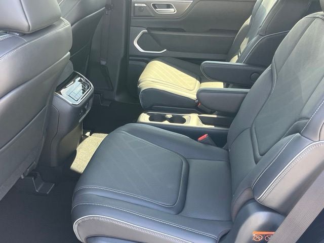 2027 INFINITI QX80 Luxe 4WD