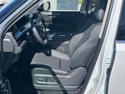 2027 INFINITI QX80 Luxe 4WD