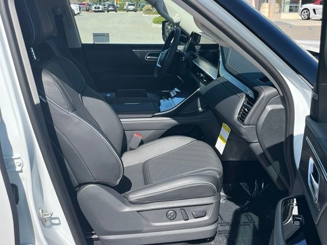 2027 INFINITI QX80 Luxe 4WD