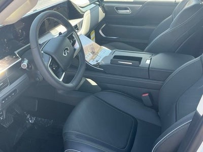 2027 INFINITI QX80 Luxe 4WD