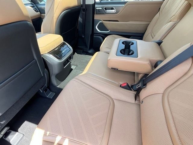 2027 INFINITI QX80 Luxe 2WD