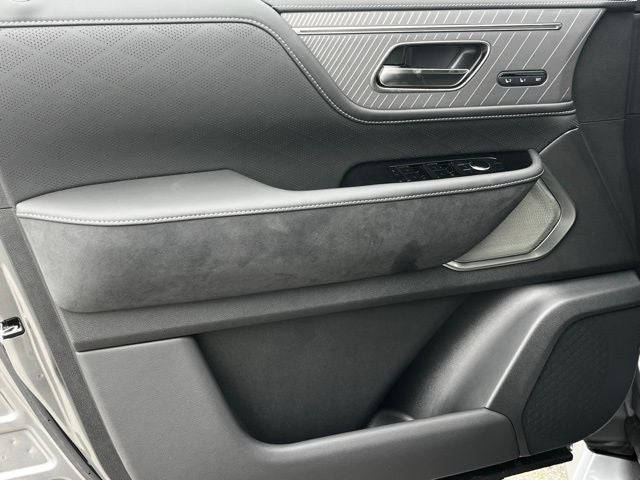 2026 INFINITI QX80 Autograph 4WD