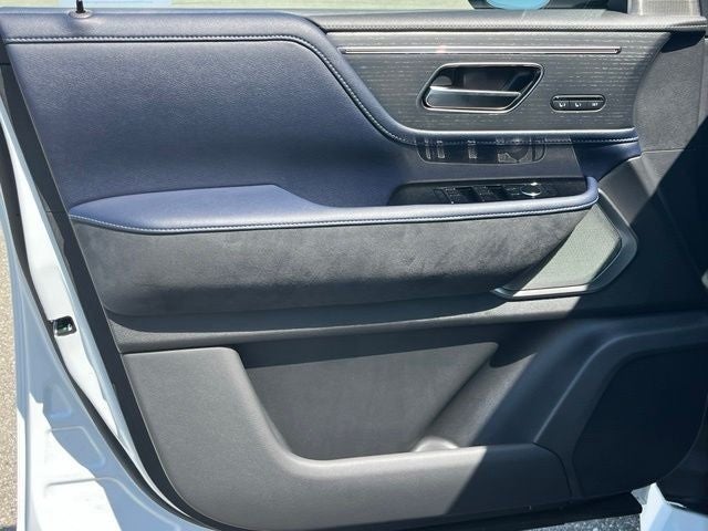 2027 INFINITI QX80 Sport 4WD