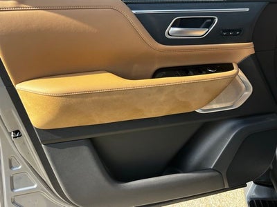 2025 INFINITI QX80 Sensory 4WD