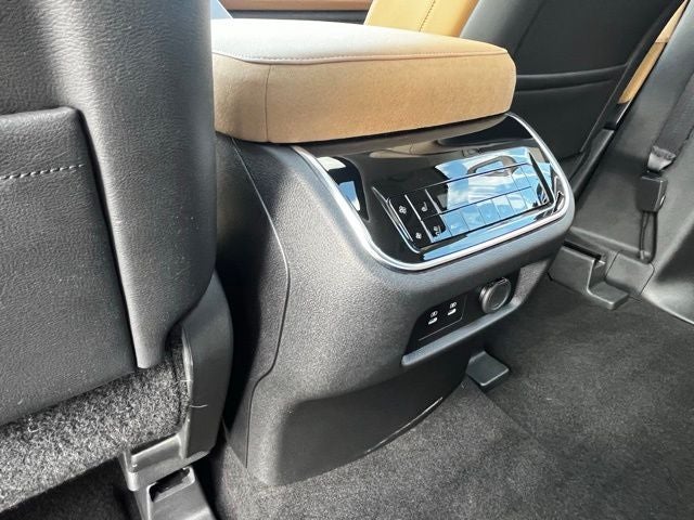 2025 INFINITI QX80 Sensory 4WD