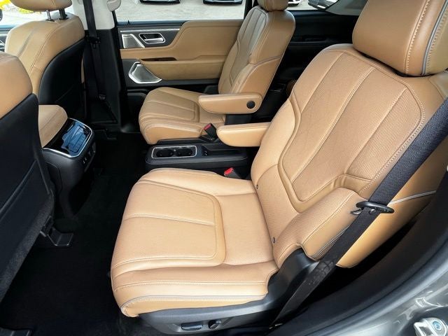 2025 INFINITI QX80 Sensory 4WD