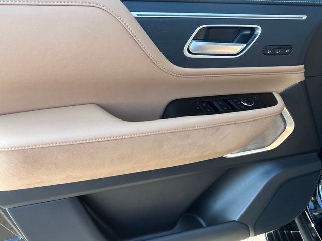 2025 INFINITI QX80 Sensory 4WD