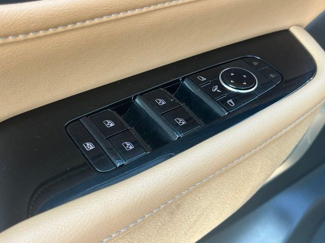 2025 INFINITI QX80 Sensory 4WD