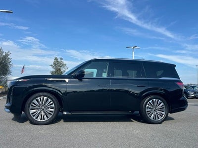 2025 INFINITI QX80 Sensory 4WD