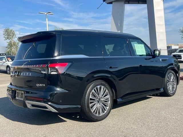 2025 INFINITI QX80 Sensory 4WD