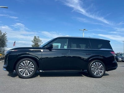 2025 INFINITI QX80 Sensory 4WD