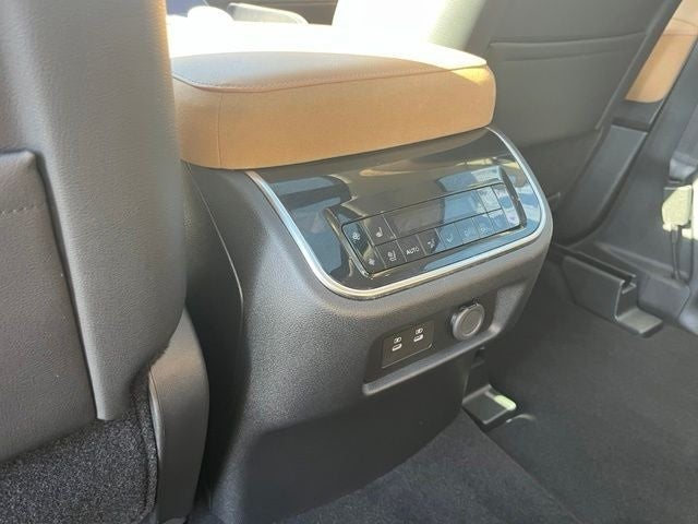2025 INFINITI QX80 Sensory 4WD