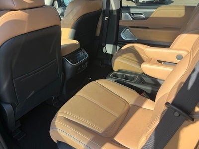 2025 INFINITI QX80 Sensory 4WD