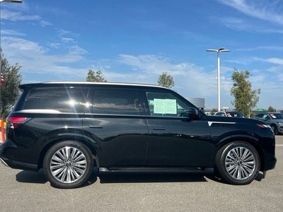 2025 INFINITI QX80 Sensory 4WD