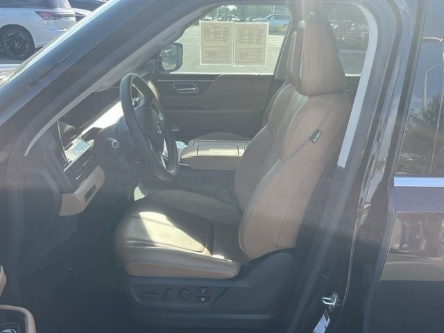 2025 INFINITI QX80 Sensory 4WD