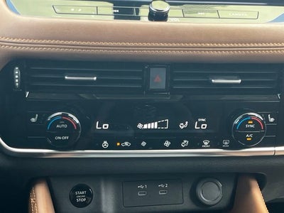 2025 Nissan Rogue Platinum