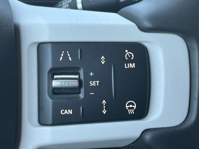 2025 Land Rover Defender 110 S