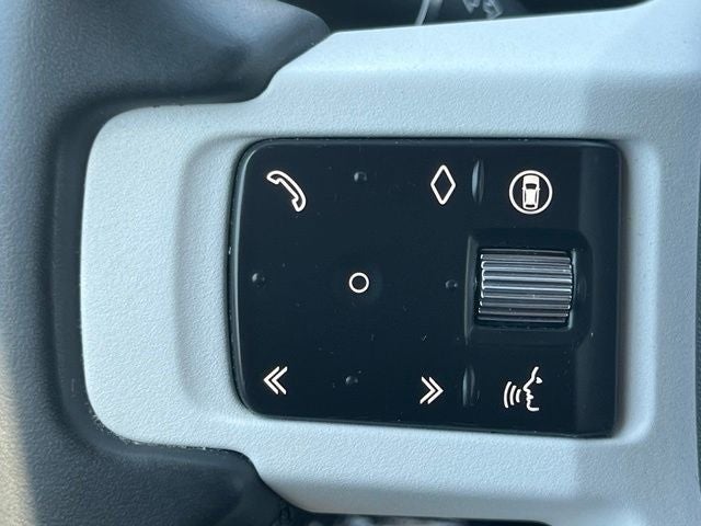 2025 Land Rover Defender 110 S