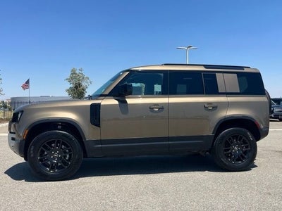 2025 Land Rover Defender 110 S